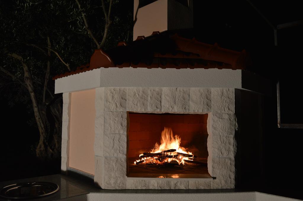 Villa Apartments Kordic Kaštela エクステリア 写真