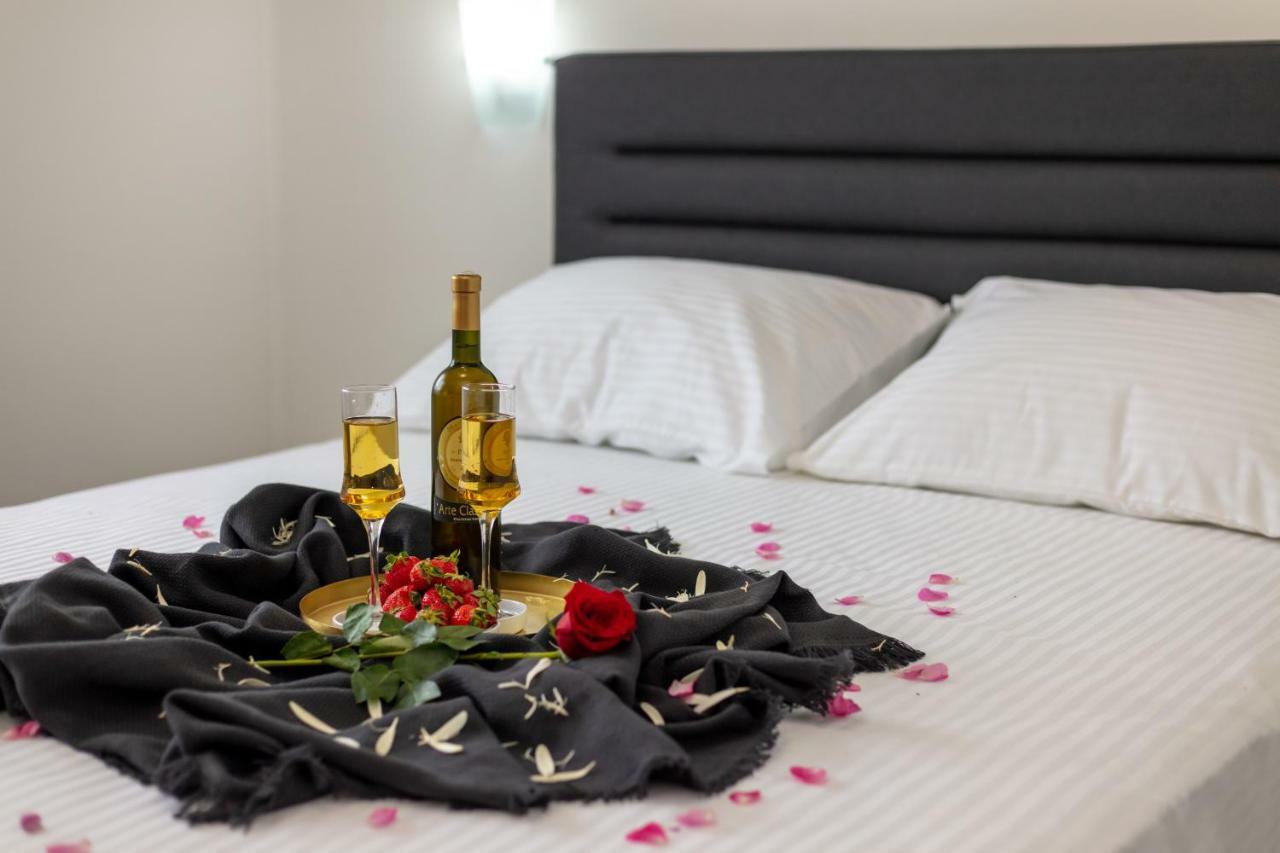 Villa Apartments Kordic Kaštela エクステリア 写真