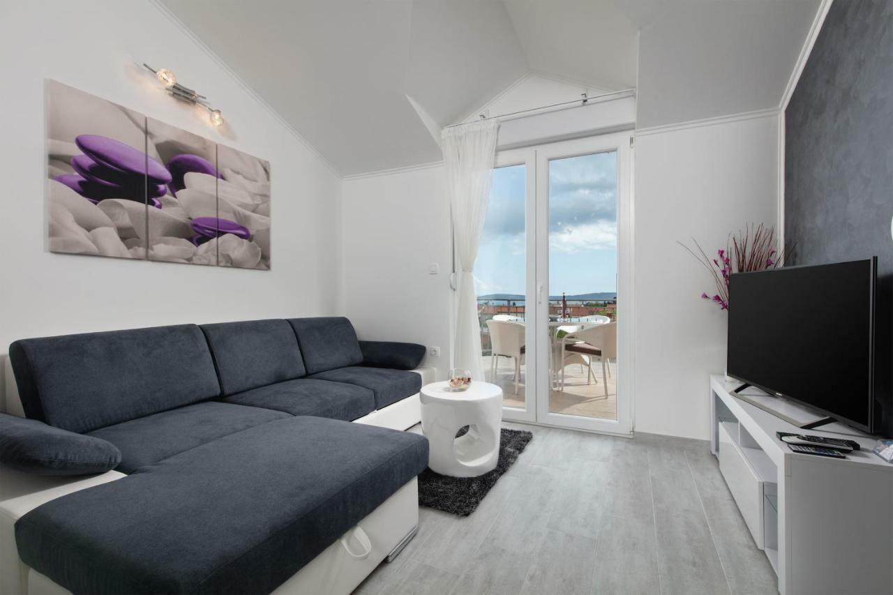 Villa Apartments Kordic Kaštela エクステリア 写真