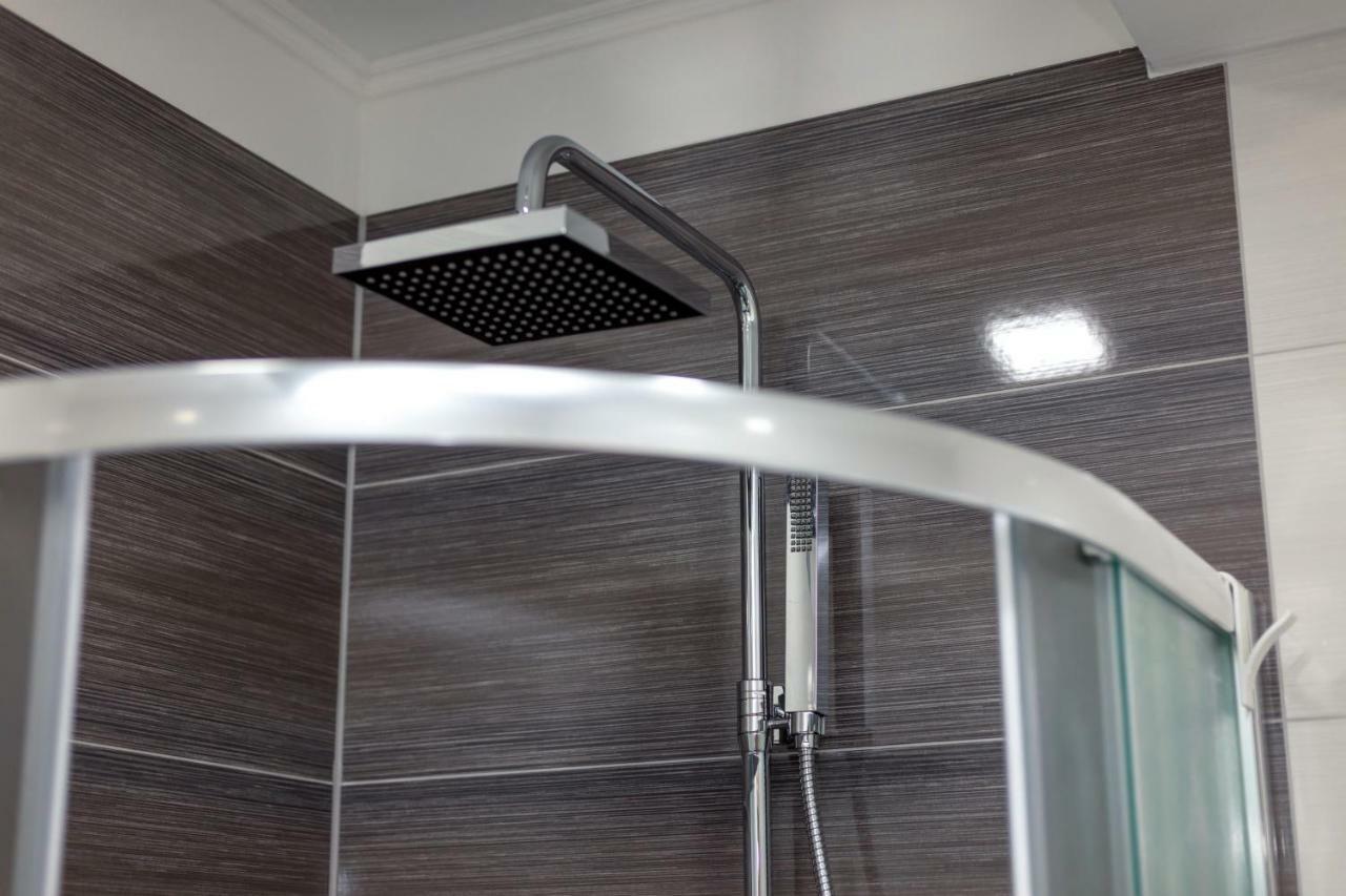 Villa Apartments Kordic Kaštela エクステリア 写真