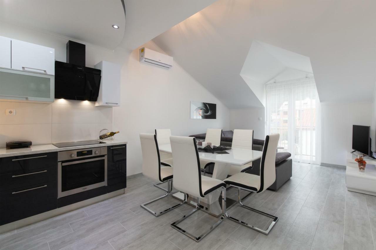 Villa Apartments Kordic Kaštela エクステリア 写真