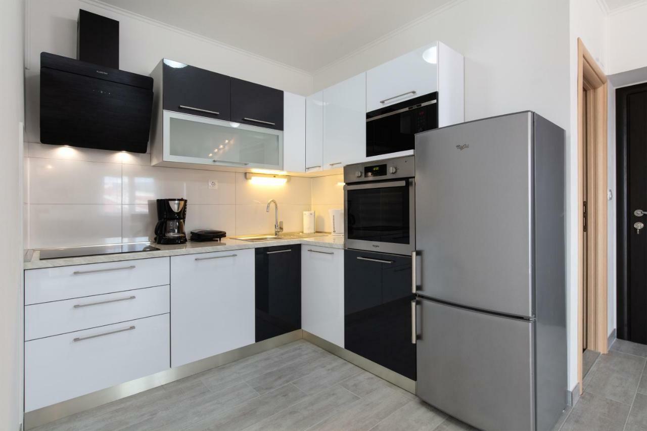 Villa Apartments Kordic Kaštela エクステリア 写真